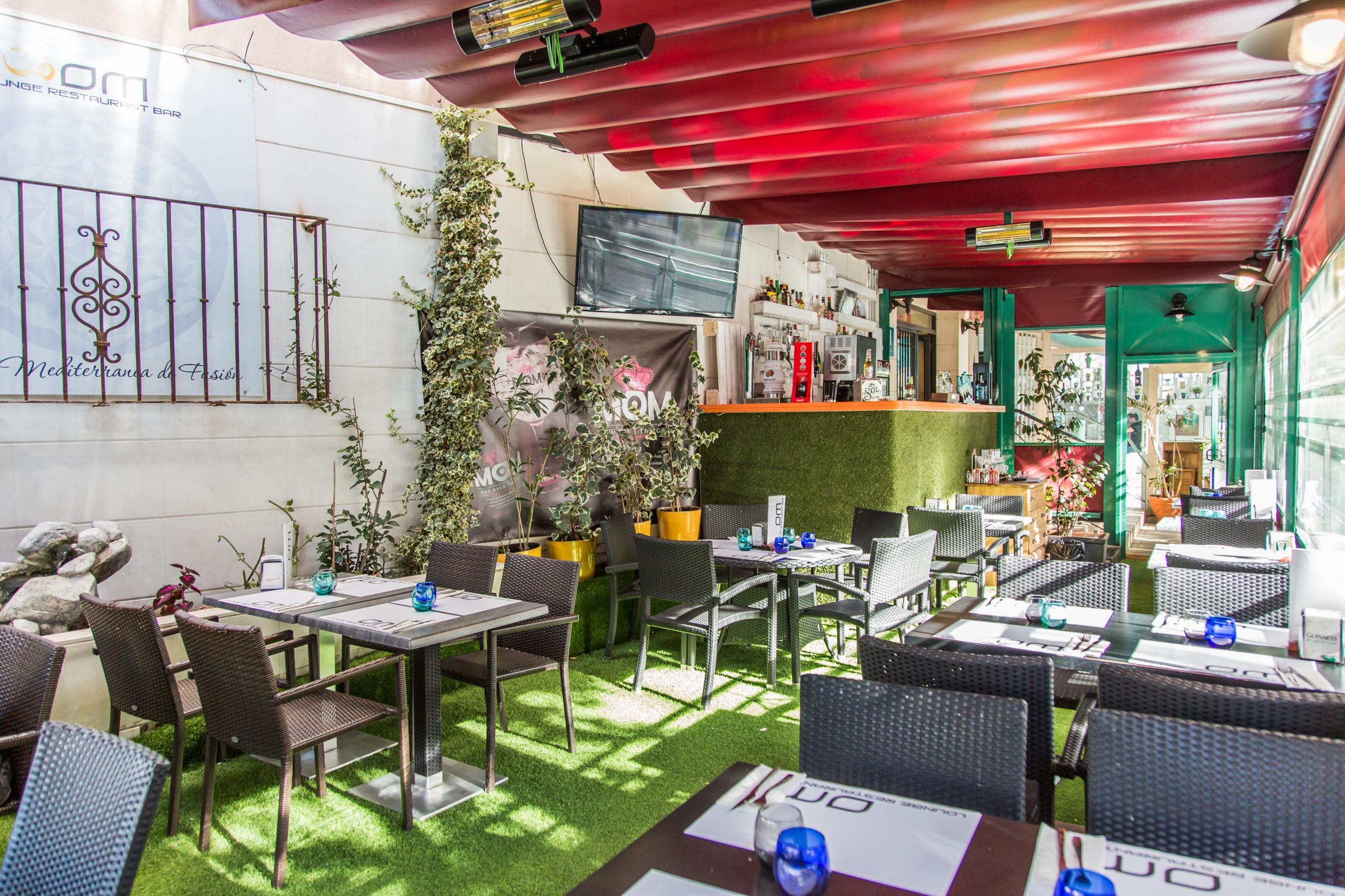 Hotel Suites Feria De Madrid Exterior photo
