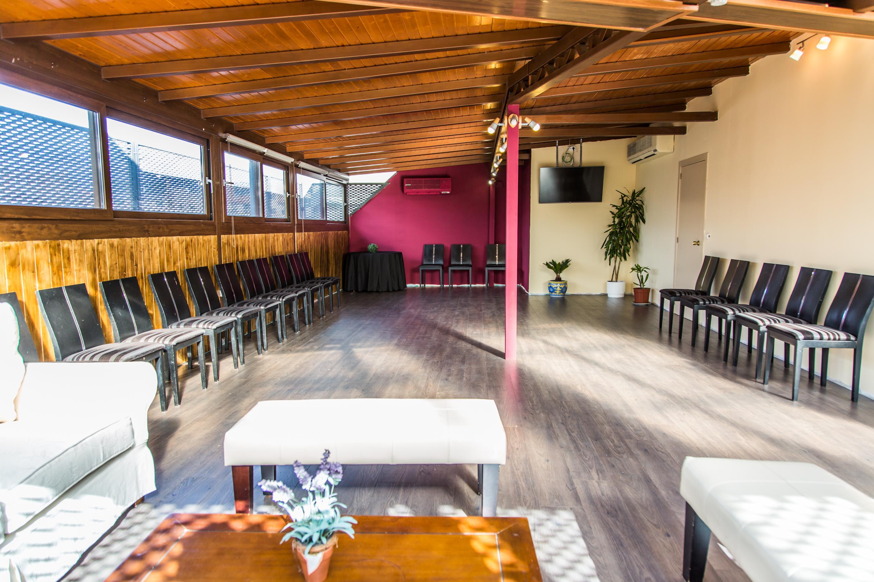 Hotel Suites Feria De Madrid Exterior photo