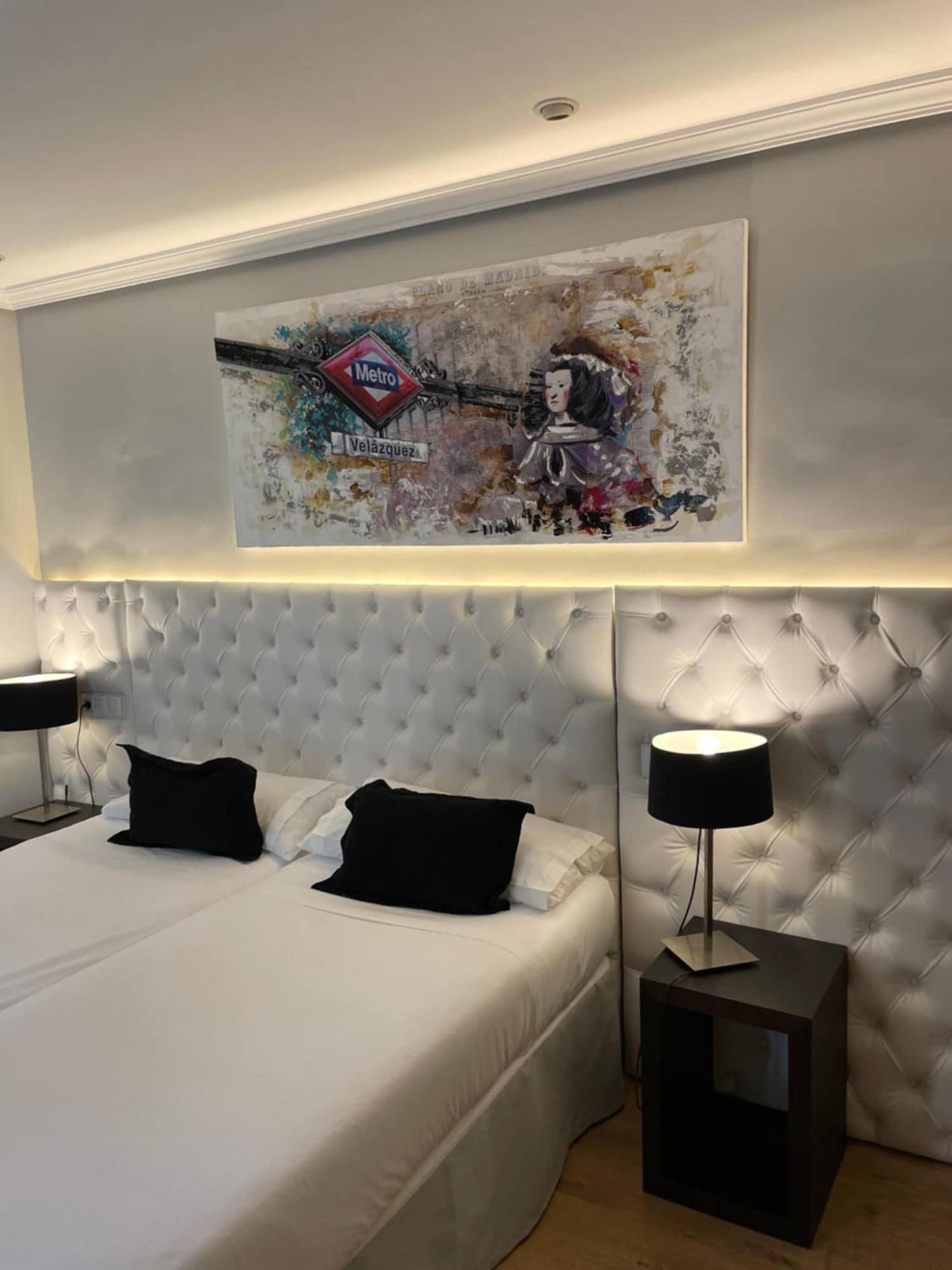 Hotel Suites Feria De Madrid Exterior photo