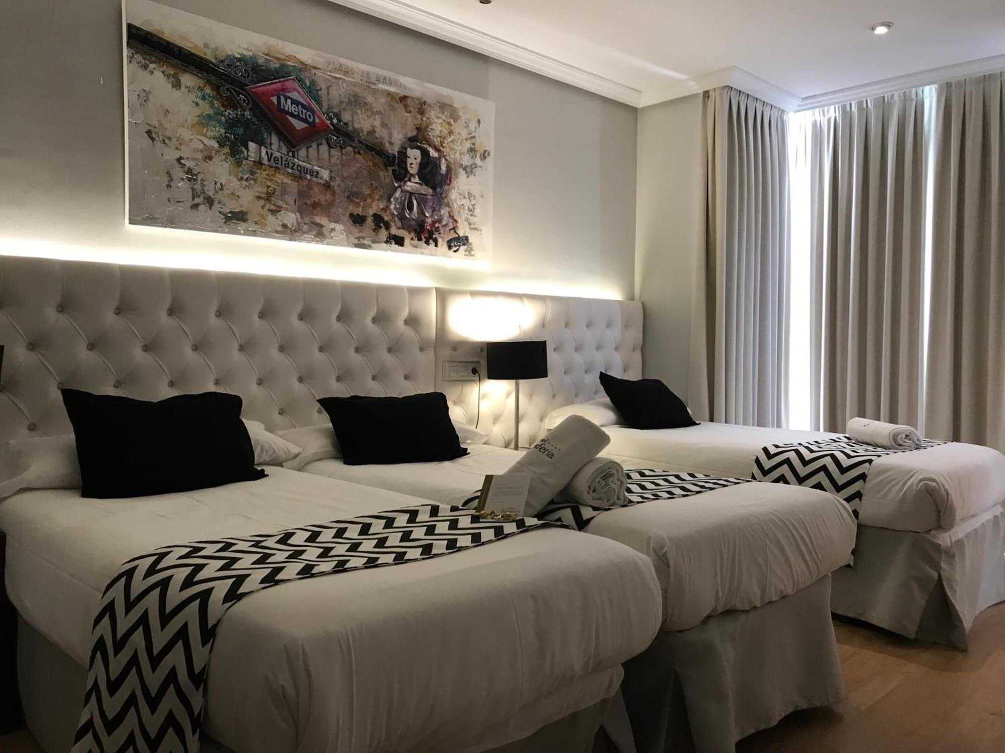 Hotel Suites Feria De Madrid Exterior photo