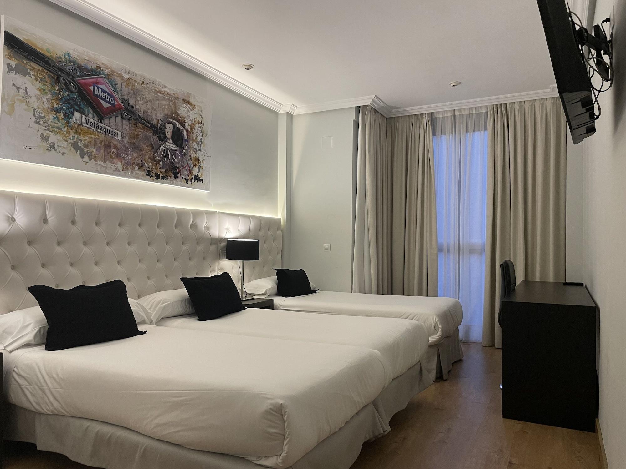 Hotel Suites Feria De Madrid Exterior photo